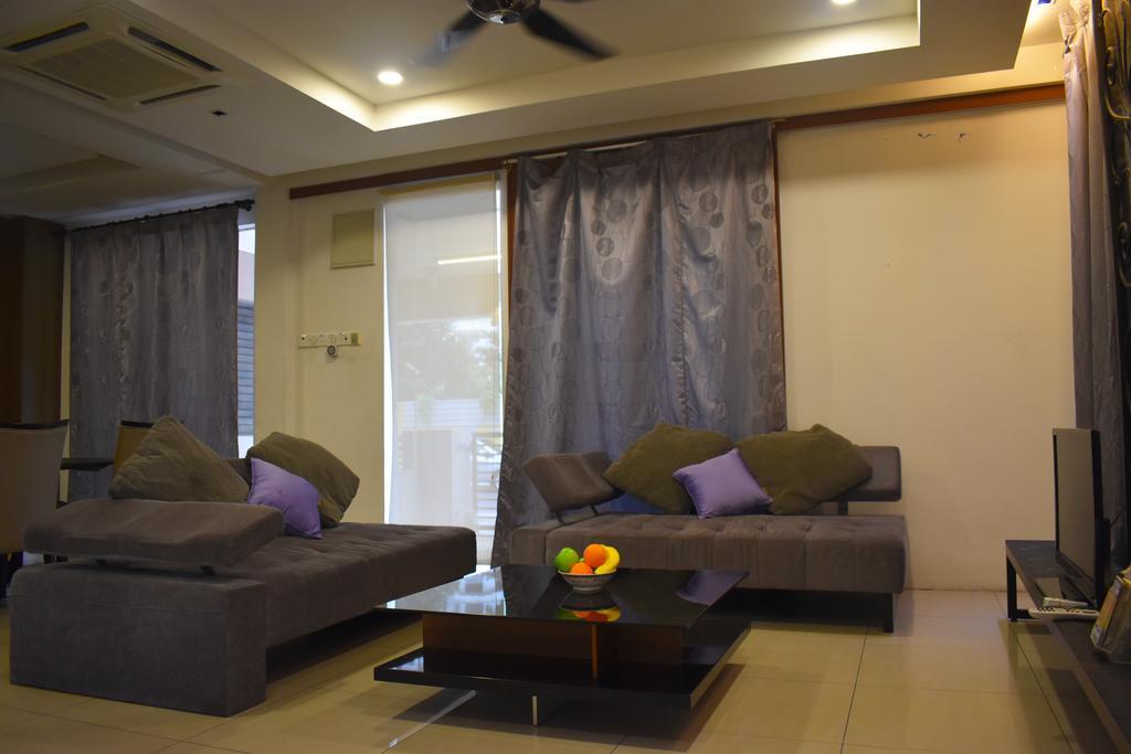 67 First Island Villa Bukit Jambul Luaran gambar